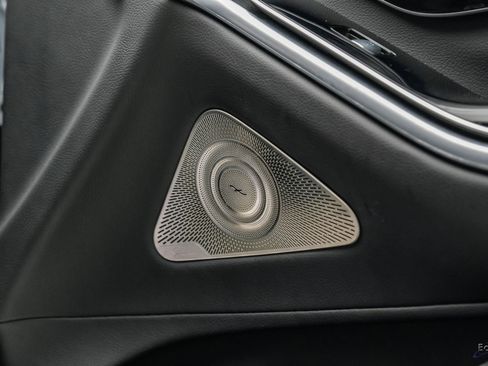 Used 2022 Mercedes-Benz S 580 4MATIC Sedan w/ AMG Line Package image 97