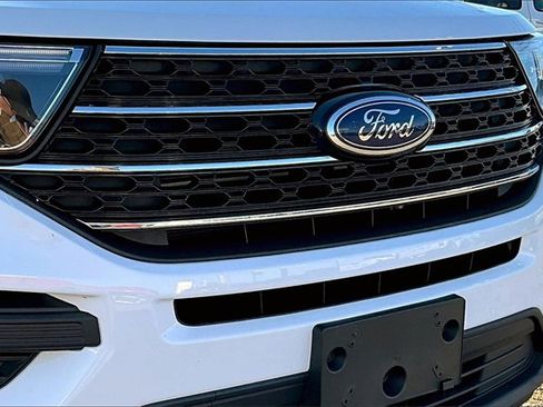 Used 2020 Ford Explorer XLT w/ Comfort Package image 27