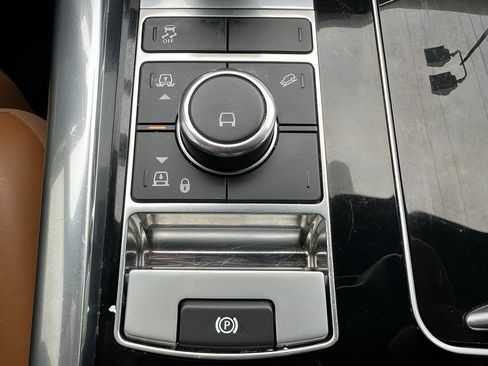 Used 2019 Land Rover Range Rover Sport HSE Dynamic image 70