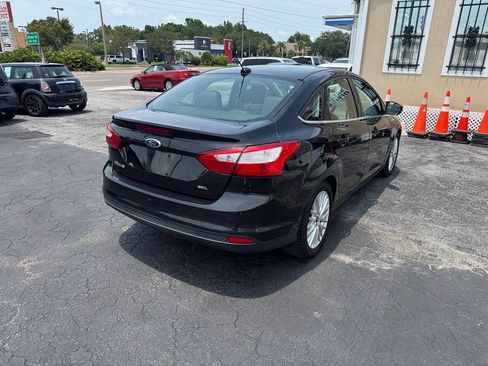 Used 2012 Ford Focus SEL FWD image 7