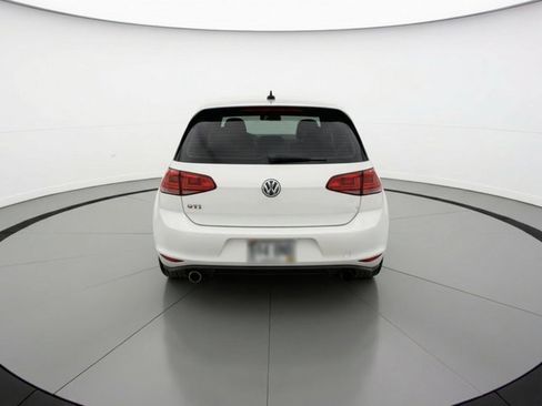 Used 2017 Volkswagen GTI S image 5