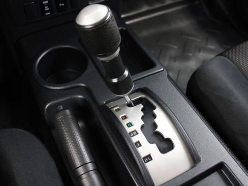 Used 2008 Toyota FJ Cruiser 2WD image 57