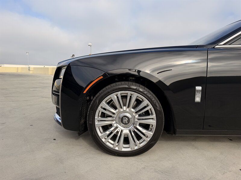 Used 2021 Rolls-Royce Ghost AWD/4WD image 14