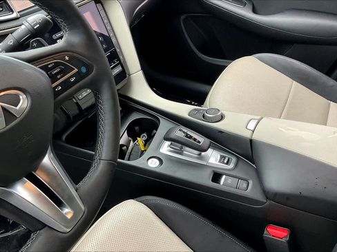 Used 2025 INFINITI QX55 Sensory w/ Lighting Package AWD/4WD image 16