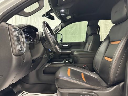 Used 2022 GMC Sierra 2500 AT4 image 15