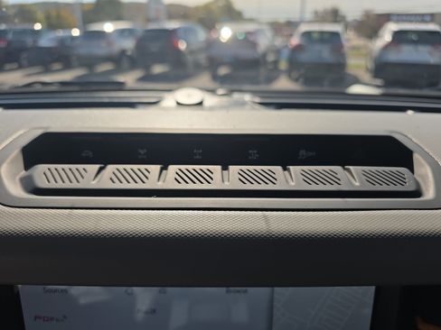 Certified 2023 Ford Bronco Badlands image 40