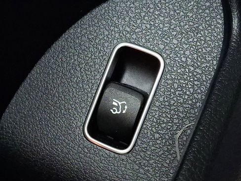 Used 2022 Mercedes-Benz GLE 350 4MATIC image 24