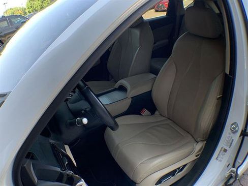 Used 2021 Acura RDX w/ Technology Package FWD image 11