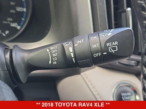 Used 2018 Toyota RAV4 XLE FWD image 25