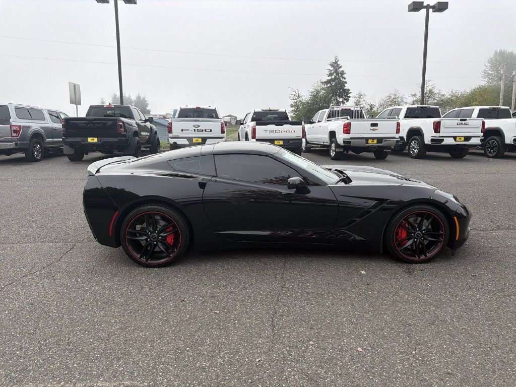 Certified 2015 Chevrolet Corvette Stingray Coupe RWD image 2