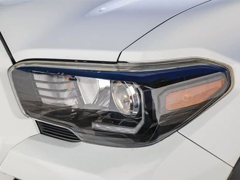 Used 2019 Toyota Tacoma TRD Pro image 7