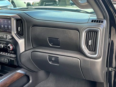 Used 2021 GMC Sierra 1500 SLT image 19