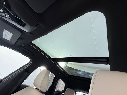 Used 2025 BMW X1 xDrive28i w/ Technology Package image 15