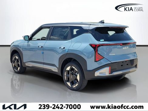 New 2027 Kia Seltos S AWD/4WD image 4