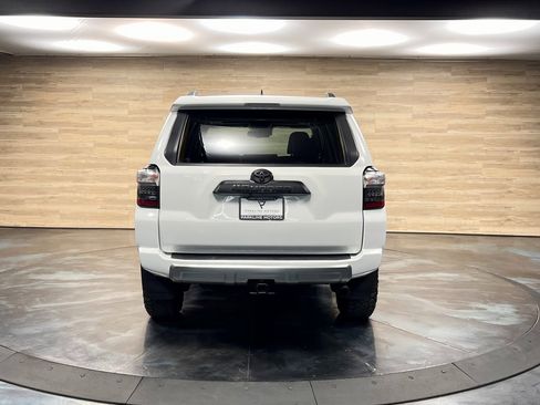 Used 2024 Toyota 4Runner TRD Off-Road Premium image 22