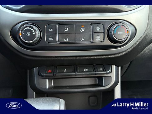 Used 2016 Chevrolet Colorado LT w/ LT Convenience Package image 30