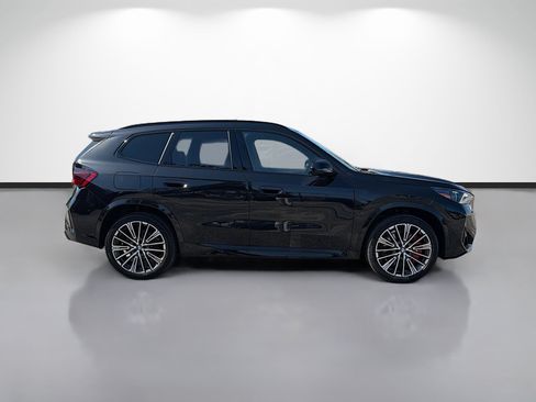 New 2026 BMW X1 xDrive28i w/ Technology Package AWD/4WD image 2