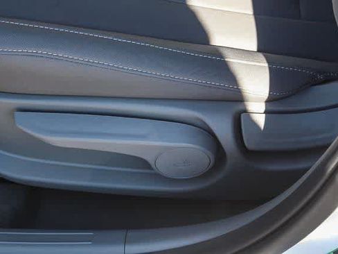 Certified 2025 Hyundai Elantra Sport FWD image 28