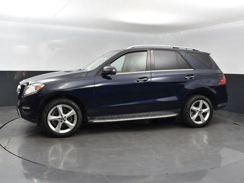 Used 2018 Mercedes-Benz GLE 350 w/ Premium 1 Package image 3
