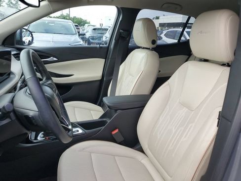Used 2024 Buick Encore GX Avenir w/ Avenir Convenience Package AWD/4WD image 5