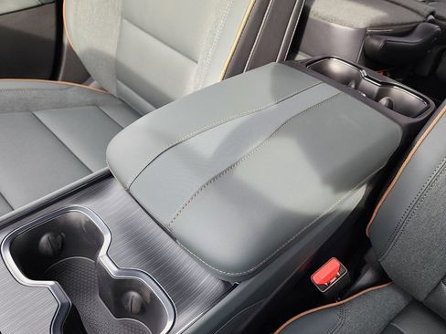 New 2026 GMC Acadia AT4 w/ Luxury Package image 34