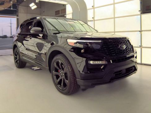 Used 2023 Ford Explorer ST w/ Equipment Group 401A AWD/4WD image 4