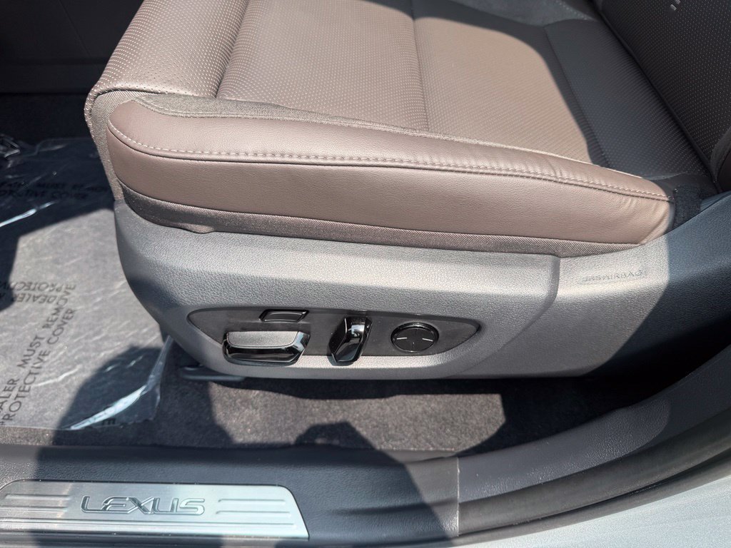 Used 2025 Lexus TX 350 AWD w/ Technology Package image 10
