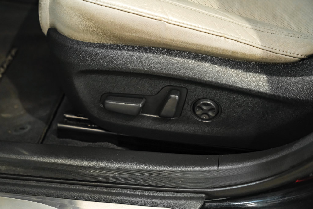 Used 2015 Hyundai Sonata Limited w/ Option Group 05 FWD image 29