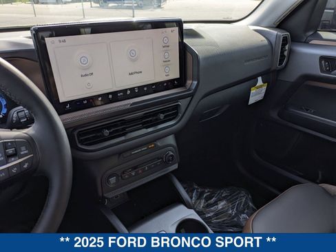 New 2025 Ford Bronco Sport Outer Banks image 31