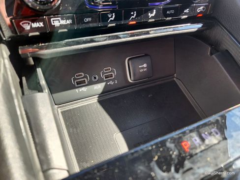 New 2025 Jeep Grand Cherokee Altitude image 42