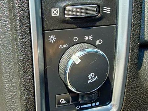 Used 2017 RAM 1500 Big Horn AWD/4WD image 23
