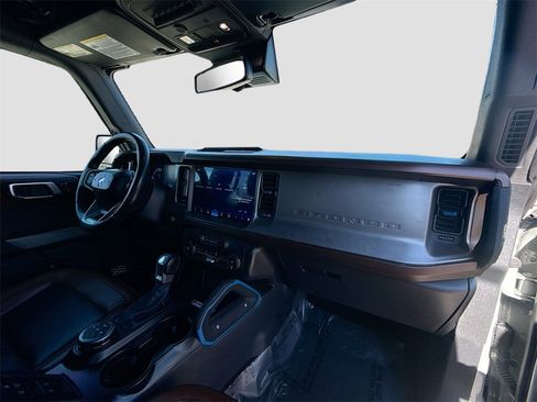 Used 2023 Ford Bronco Outer Banks image 28
