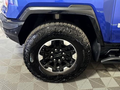 Used 2024 GMC Hummer EV 2X w/ Extreme Off-Road Package AWD/4WD image 12
