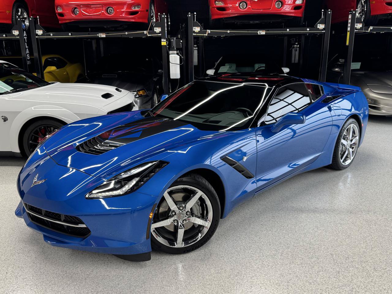 Used 2014 Chevrolet Corvette Stingray Coupe w/ 2LT Preferred Equipment Group RWD image 2