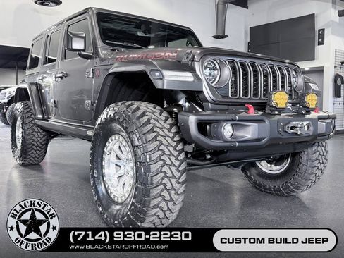 Used 2025 Jeep Wrangler Unlimited Rubicon AWD/4WD image 2