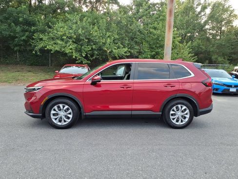 Used 2023 Honda CR-V LX image 6