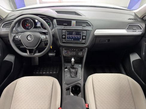 Used 2019 Volkswagen Tiguan S FWD image 28