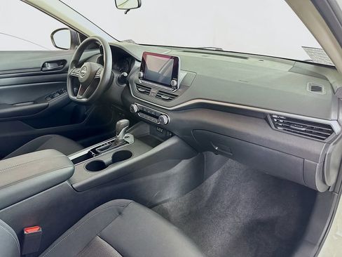 Certified 2025 Nissan Altima 2.5 S FWD image 36