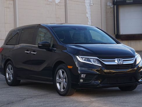 Used 2018 Honda Odyssey EX-L image 3