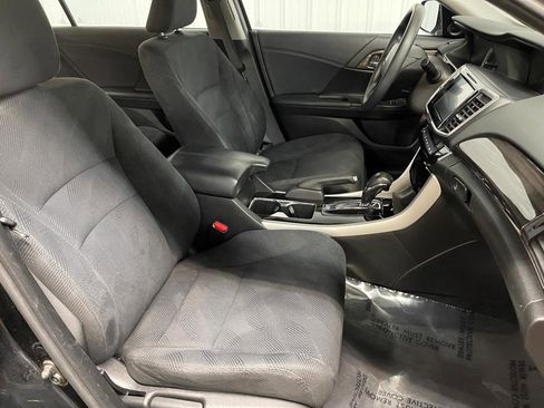 Used 2016 Honda Accord EX image 15