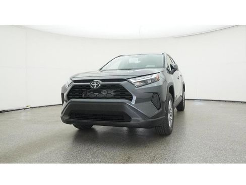New 2025 Toyota RAV4 XLE AWD/4WD image 33
