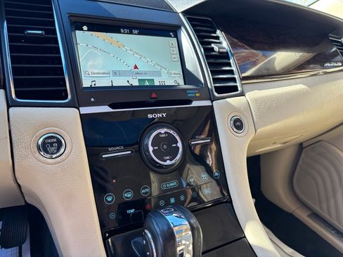 Used 2018 Ford Taurus Limited image 61