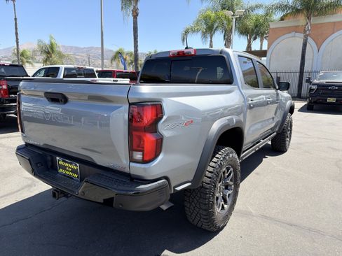 Used 2024 Chevrolet Colorado ZR2 w/ ZR2 Convenience Package III AWD/4WD image 8