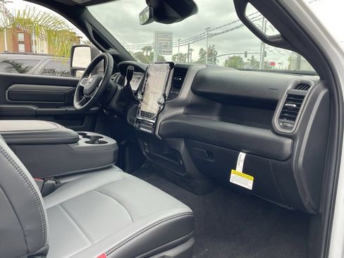 New 2025 RAM 2500 Tradesman image 19