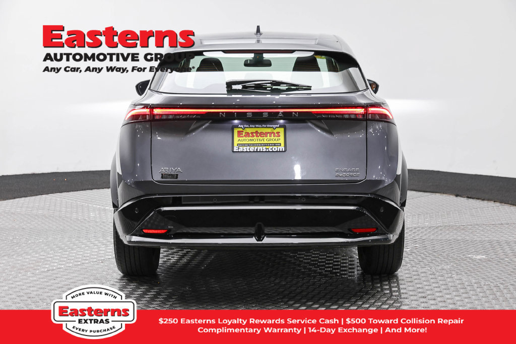 Used 2023 Nissan Ariya AWD image 7