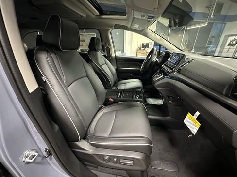 New 2026 Honda Odyssey Touring image 26