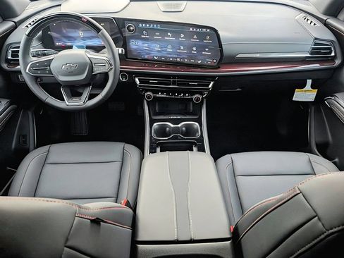 New 2026 Chevrolet Traverse Z71 w/ Enhanced Driving Package AWD/4WD image 16