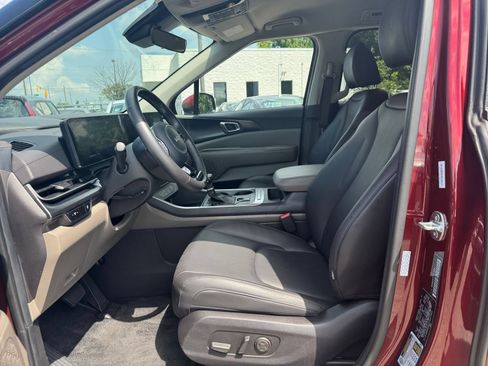 Used 2026 Kia Carnival FWD image 29