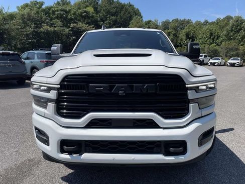 Used 2025 RAM 2500 Laramie w/ Night Edition AWD/4WD image 8