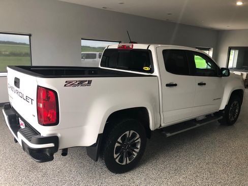 Used 2022 Chevrolet Colorado Z71 AWD/4WD image 4